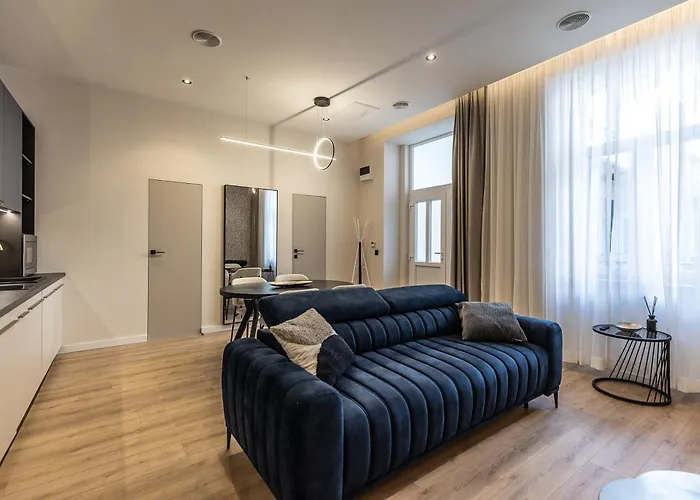 Kobi Luxury Apartment 2