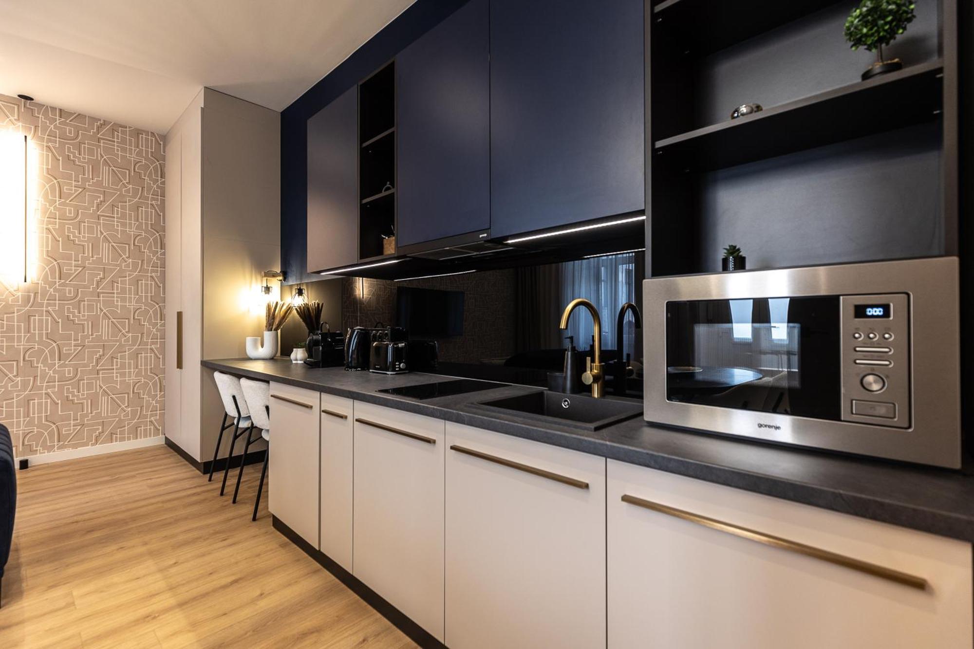 Kobi Luxury 2